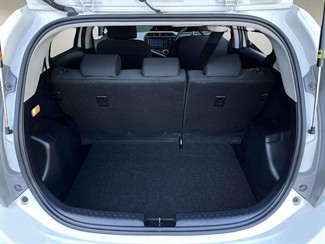 2014 Toyota AQUA - Thumbnail