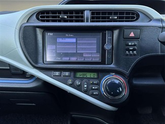 2014 Toyota AQUA - Thumbnail