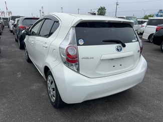 2014 Toyota AQUA - Thumbnail