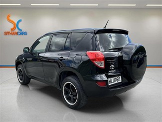 2005 Toyota RAV4 - Thumbnail