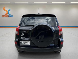 2005 Toyota RAV4 - Thumbnail