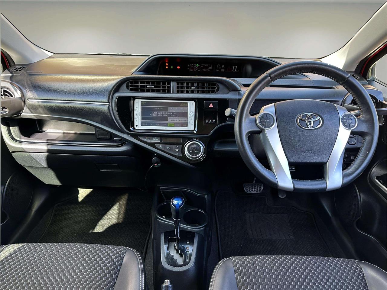 2016 Toyota AQUA