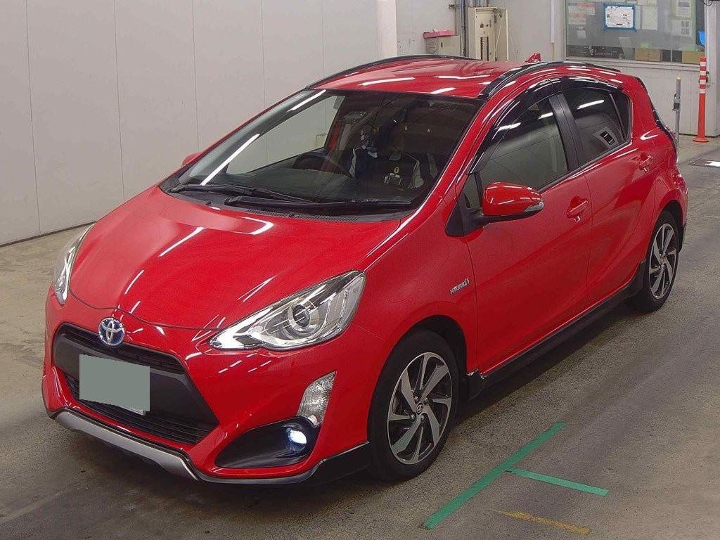 2016 Toyota AQUA