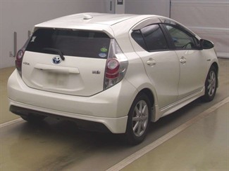 2013 Toyota AQUA - Thumbnail