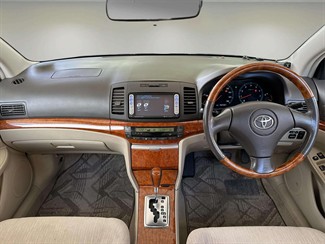 2006 Toyota Premio - Thumbnail