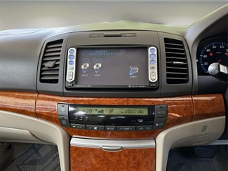 2006 Toyota Premio - Thumbnail