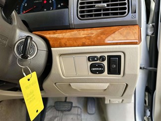 2006 Toyota Premio - Thumbnail