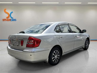 2006 Toyota Premio - Thumbnail