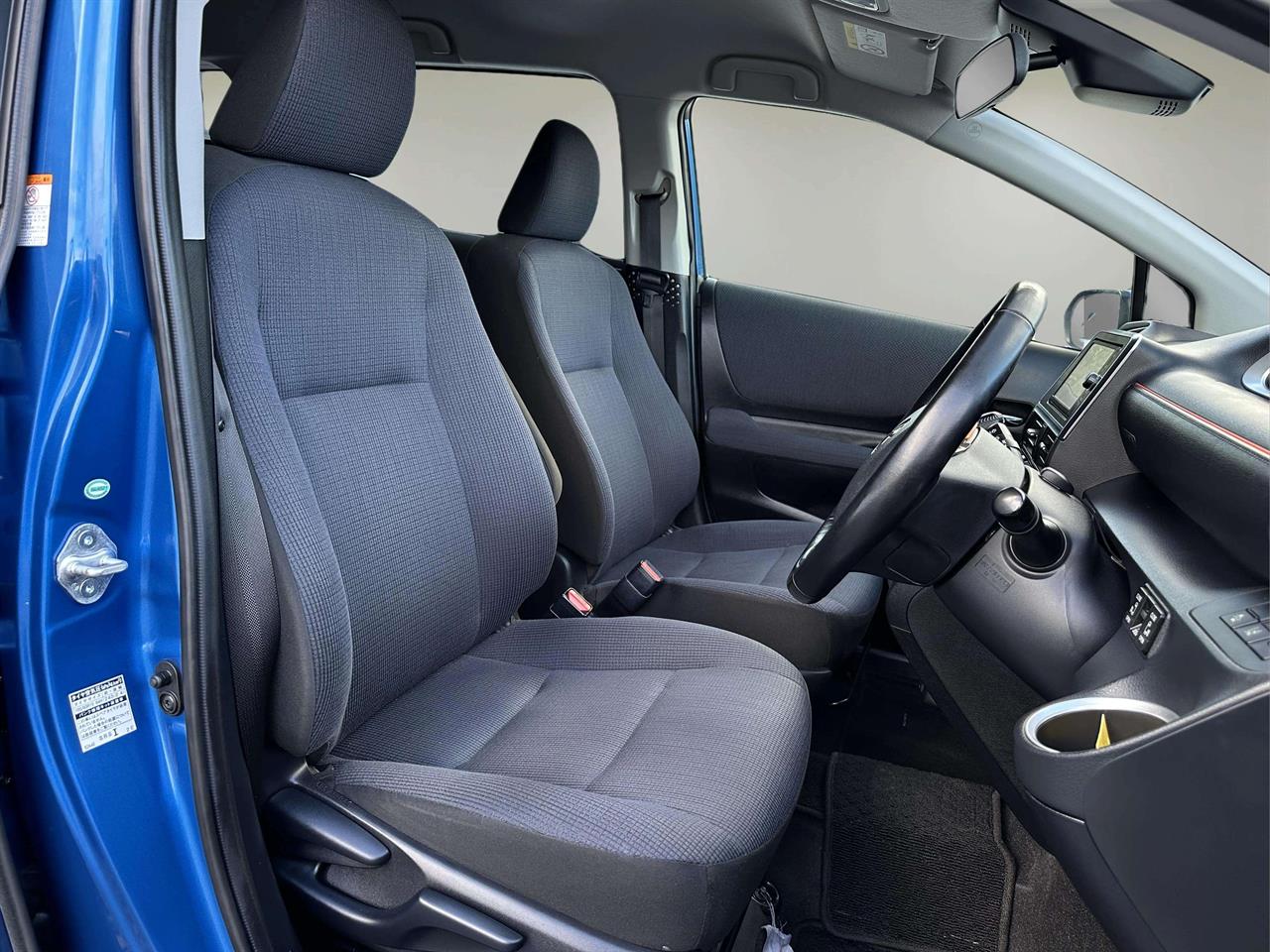 2017 Toyota Sienta