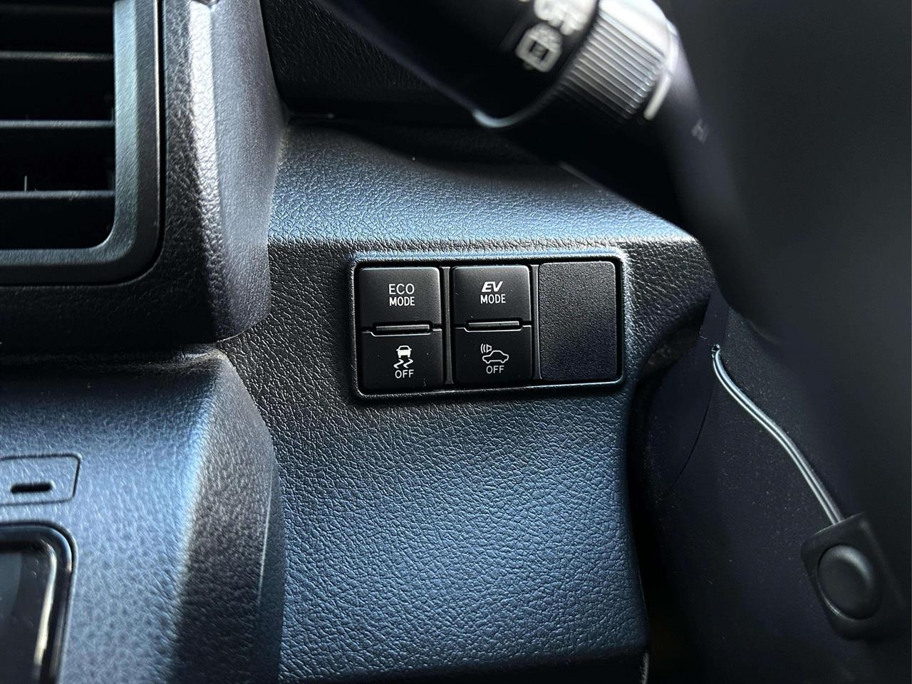 2017 Toyota Sienta