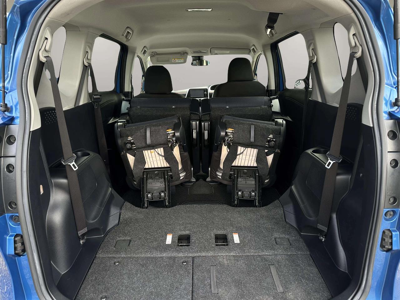 2017 Toyota Sienta
