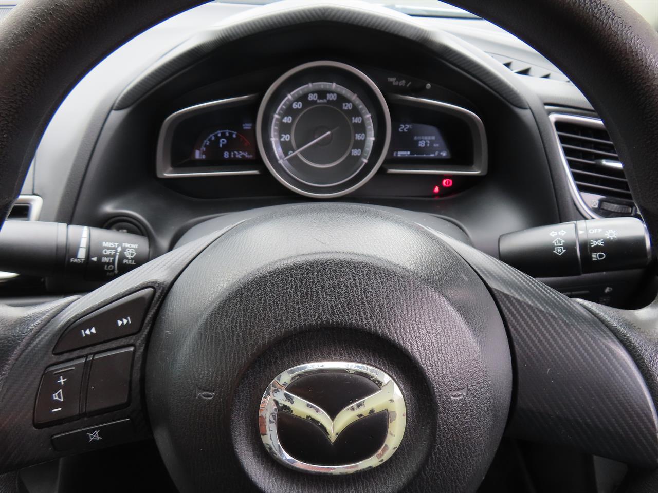 2016 Mazda Axela