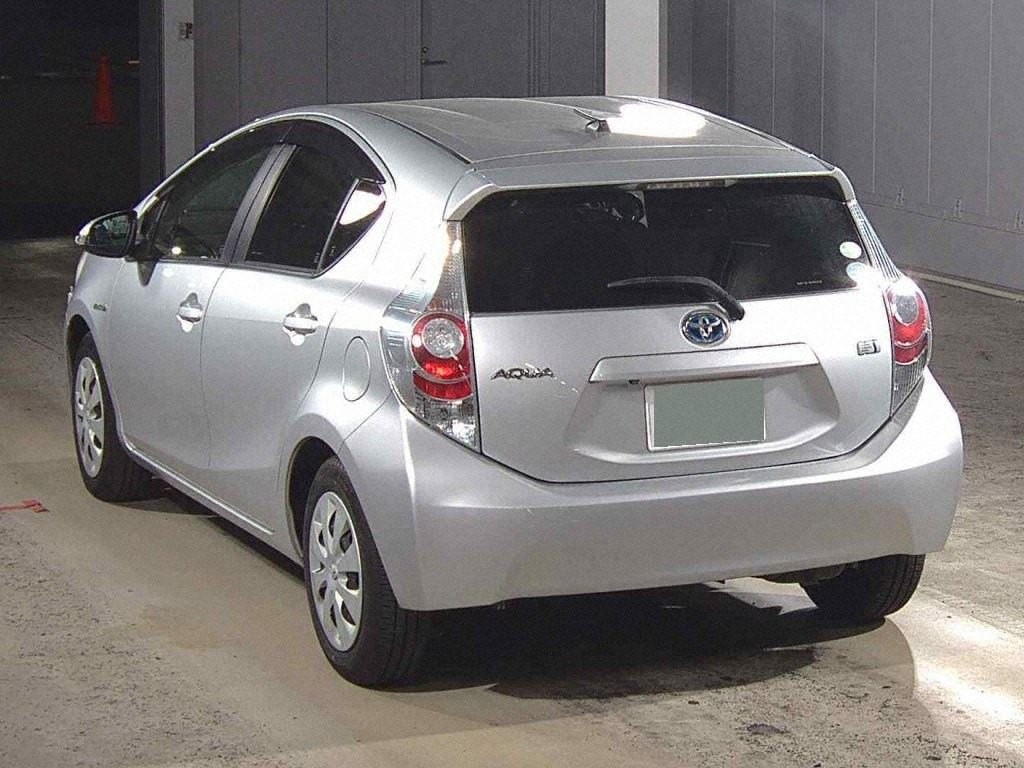 2013 Toyota AQUA