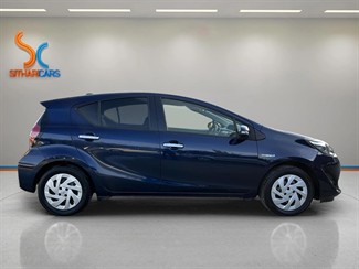 2019 Toyota AQUA - Thumbnail