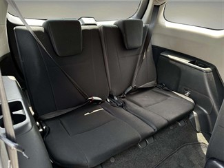 2010 Toyota WISH - Thumbnail