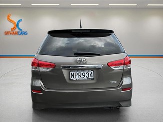 2010 Toyota WISH - Thumbnail