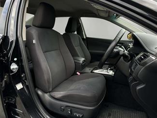 2012 Toyota Camry - Thumbnail