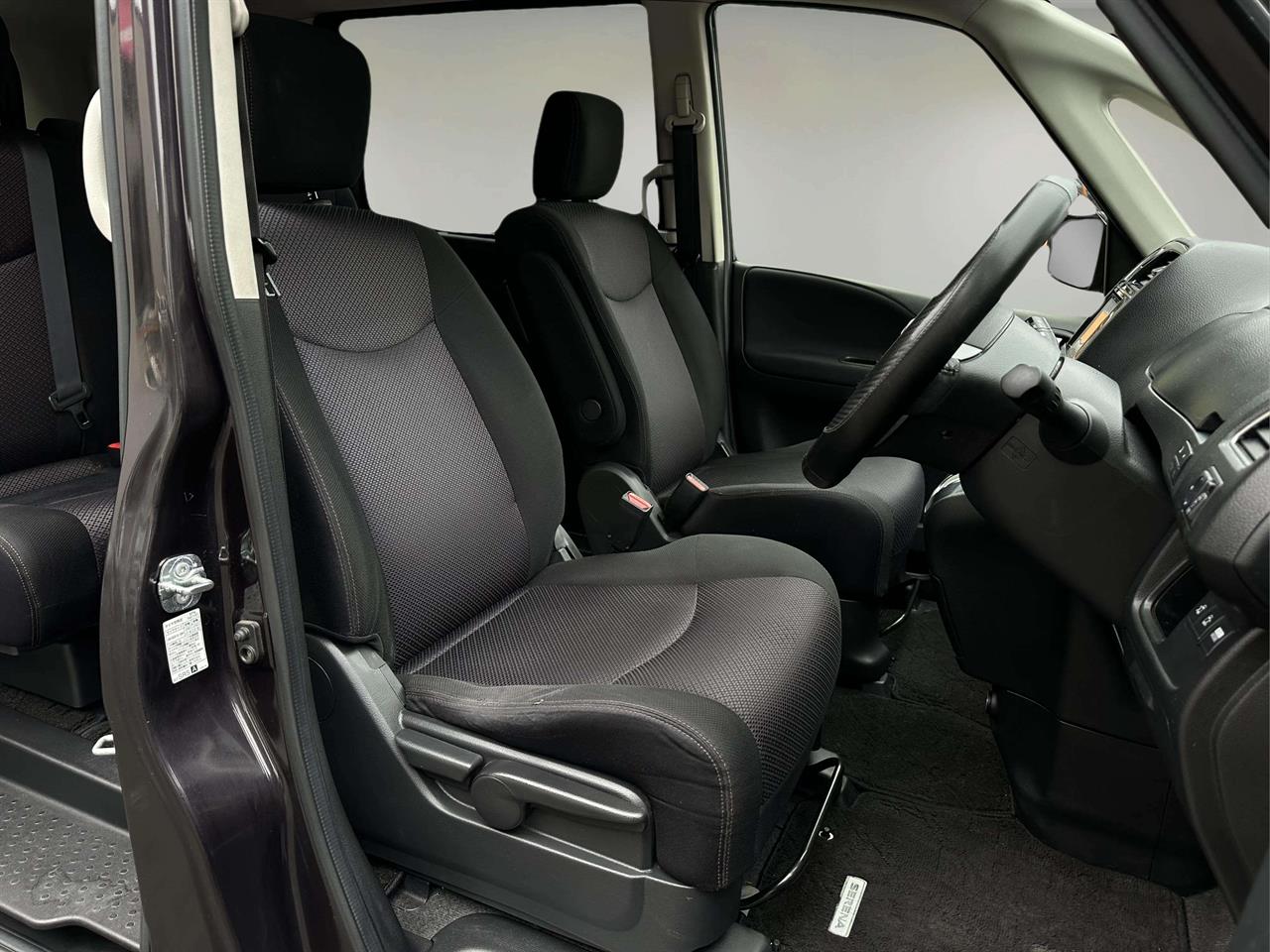 2013 Nissan Serena