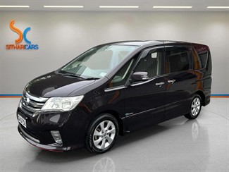 2013 Nissan Serena - Thumbnail