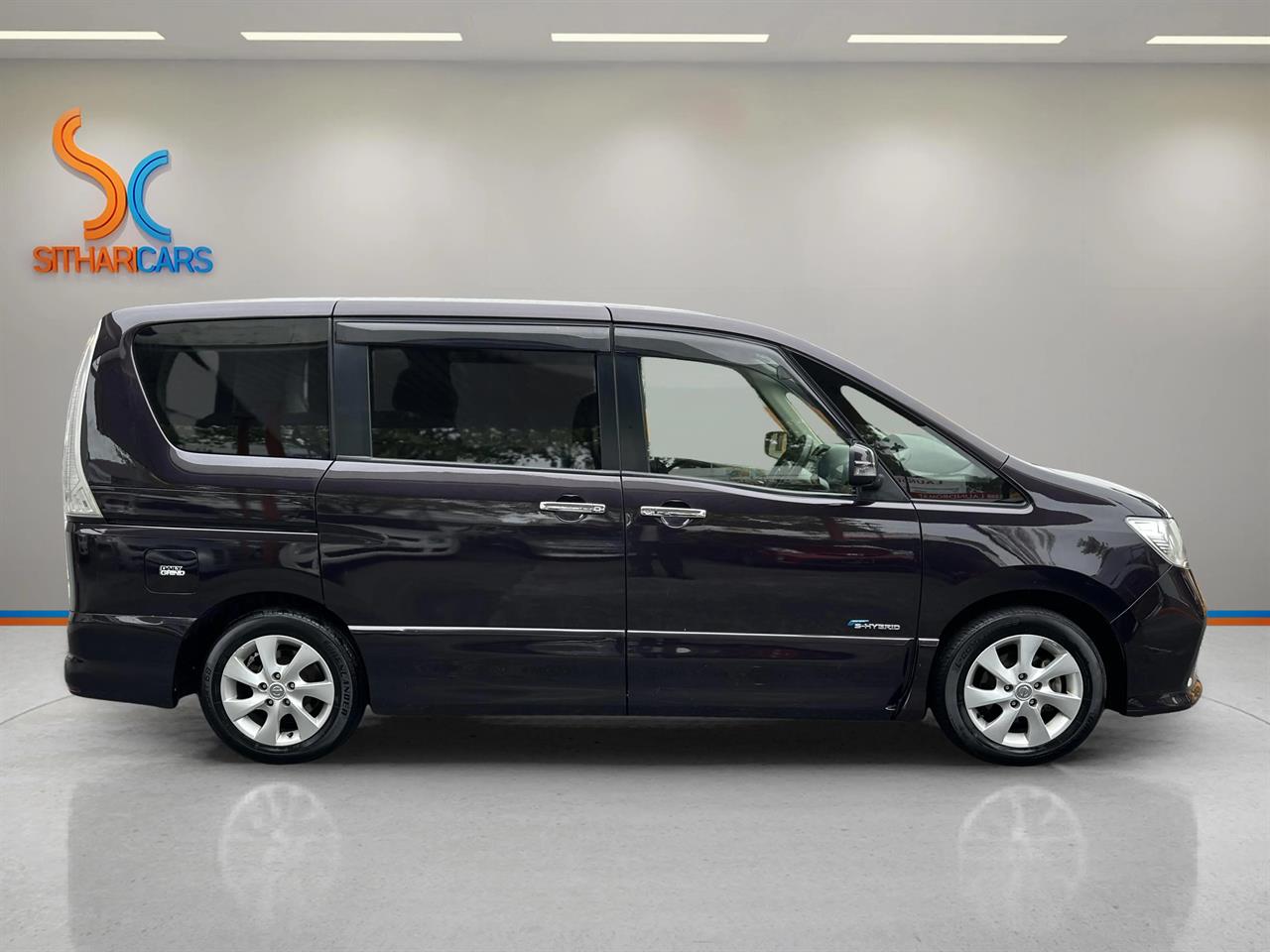 2013 Nissan Serena