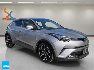 2017 Toyota C-HR - Thumbnail