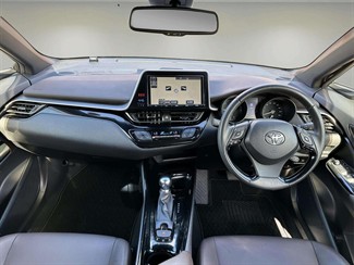 2017 Toyota C-HR - Thumbnail