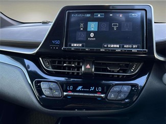 2017 Toyota C-HR - Thumbnail