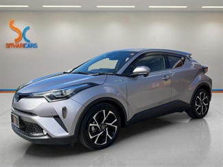 2017 Toyota C-HR - Thumbnail