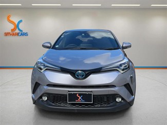 2017 Toyota C-HR - Thumbnail
