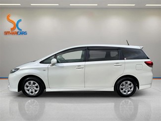 2010 Toyota WISH - Thumbnail