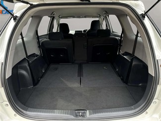 2010 Toyota WISH - Thumbnail