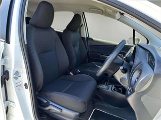 2017 Toyota Vitz - Thumbnail