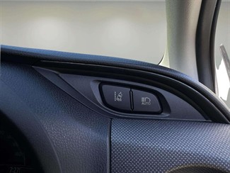 2017 Toyota Vitz - Thumbnail