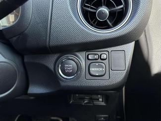 2017 Toyota Vitz - Thumbnail