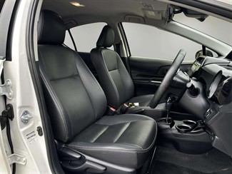 2017 Toyota AQUA - Thumbnail