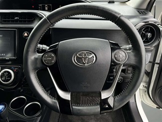 2017 Toyota AQUA - Thumbnail