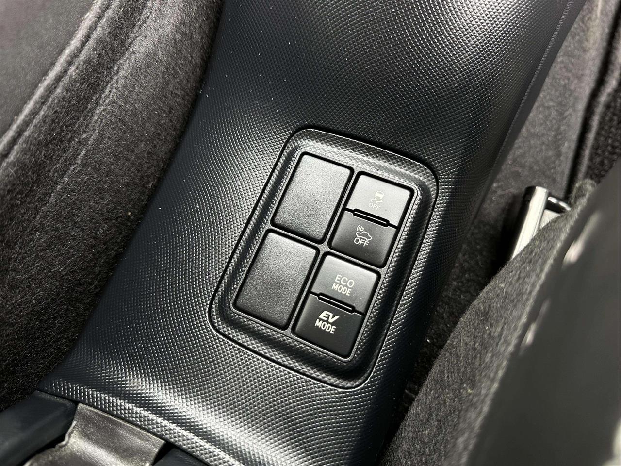 2017 Toyota AQUA