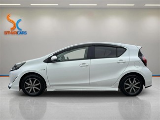 2017 Toyota AQUA - Thumbnail