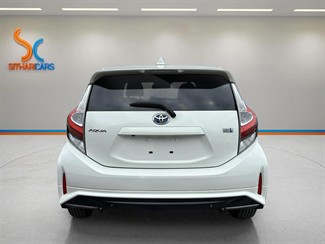 2017 Toyota AQUA - Thumbnail