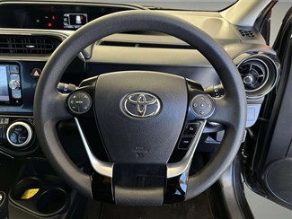 2018 Toyota AQUA - Thumbnail