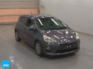 2013 Toyota AQUA - Thumbnail