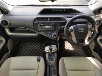 2013 Toyota AQUA - Thumbnail