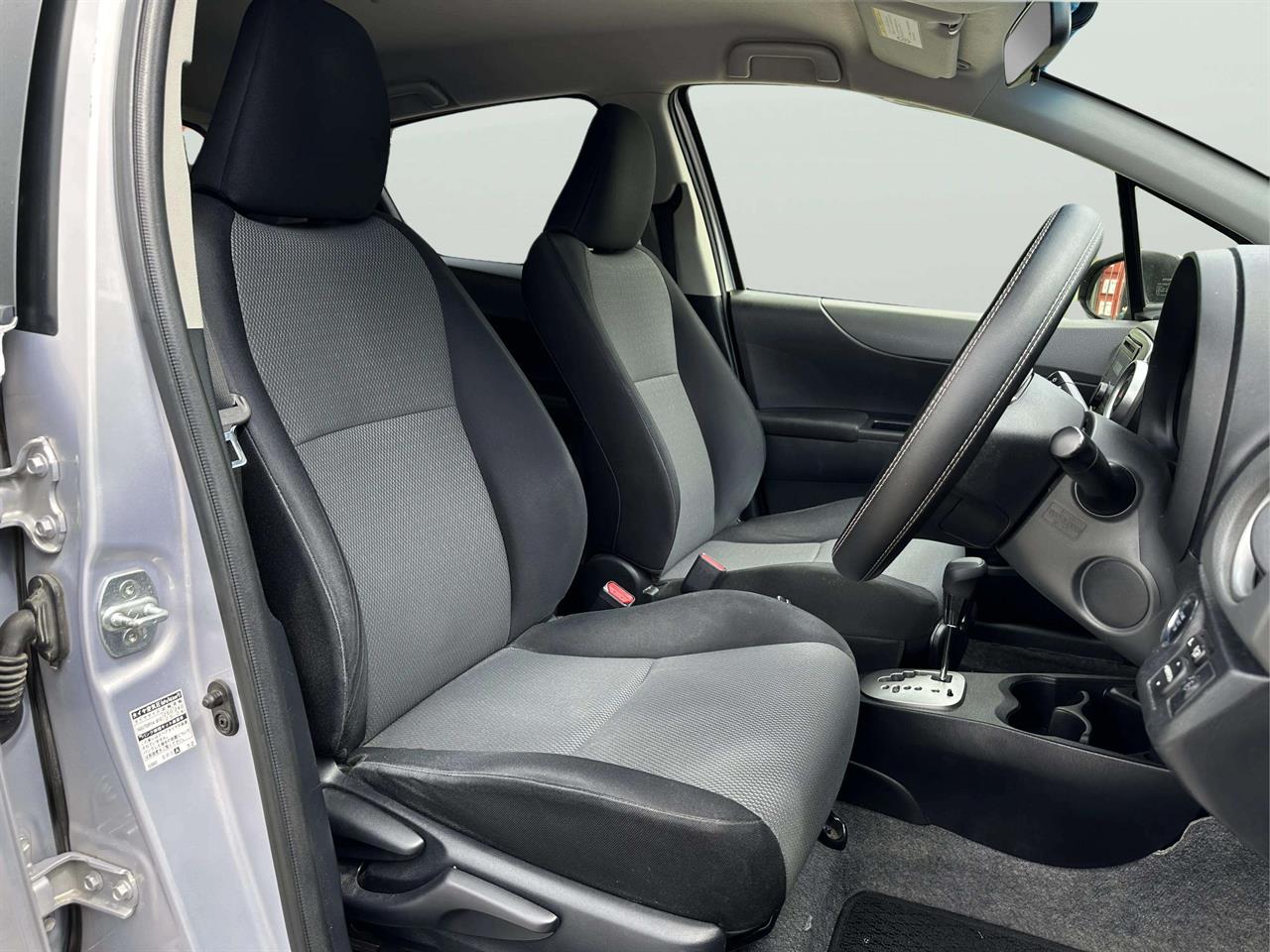 2012 Toyota Vitz