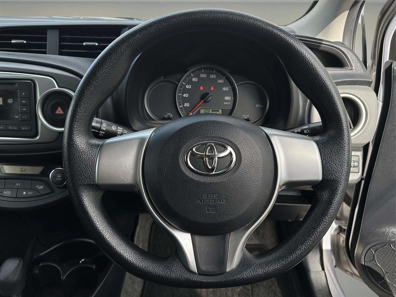 2012 Toyota Vitz