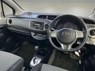 2012 Toyota Vitz - Thumbnail