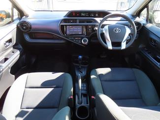 2016 Toyota AQUA - Thumbnail