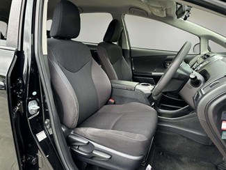 2015 Toyota Prius - Thumbnail