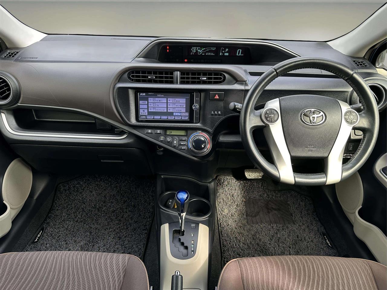 2013 Toyota AQUA