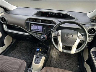 2013 Toyota AQUA - Thumbnail