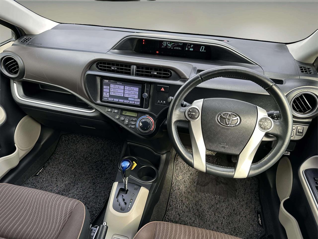 2013 Toyota AQUA